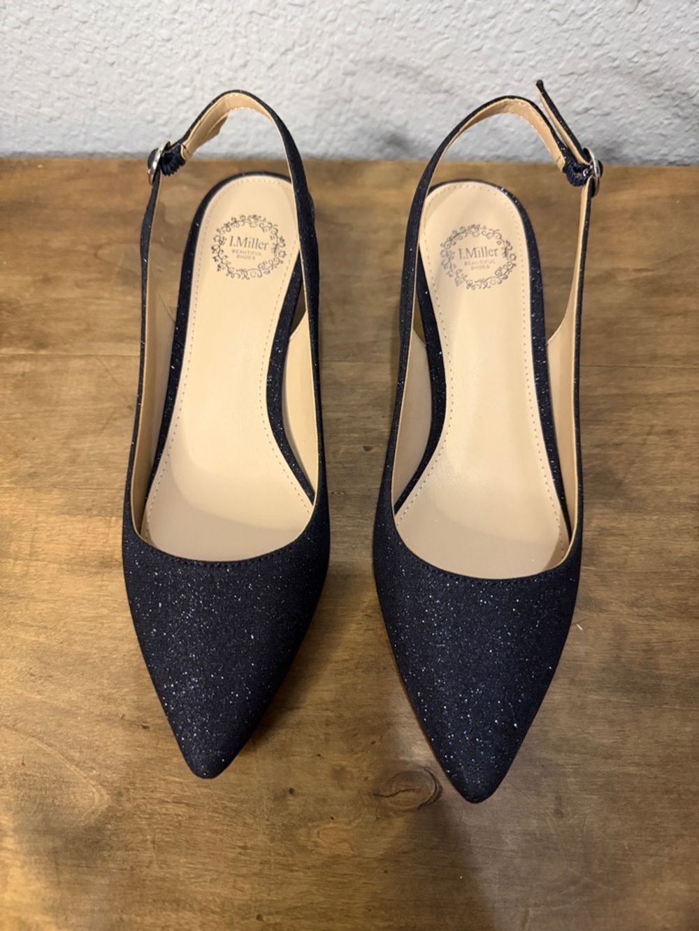 I. Miller Women's navy Glitter Slingback Pointed-Toe Kitten Heels size 6 - Picture 2 of 6